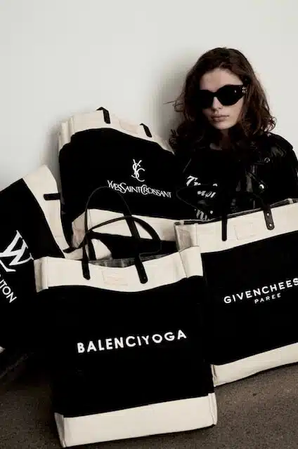 balenciyoga-market-bag-9