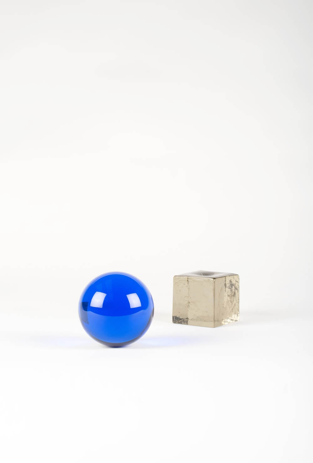 blue-smoke-mini-glass-sculpture - 2
